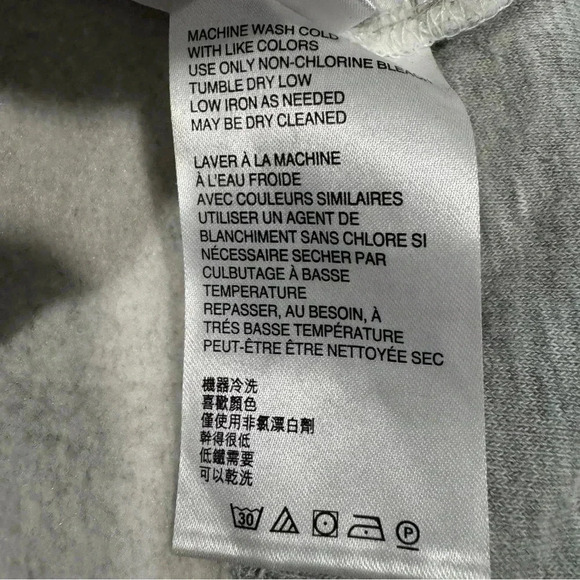 Urban Outfitters Women’s Cropped Sweatshirt Gray & White Size SP NWOT - Picture 6 of 11